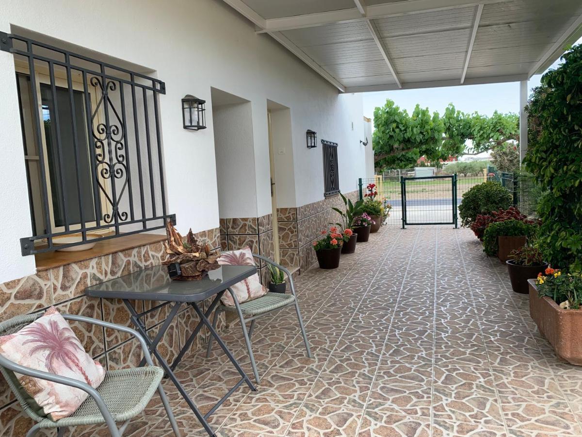 منزل الضيف ديلتيبري  في Casa Enric , Con Zona Infantil, Piscina Y Parking Privado المظهر الخارجي الصورة
