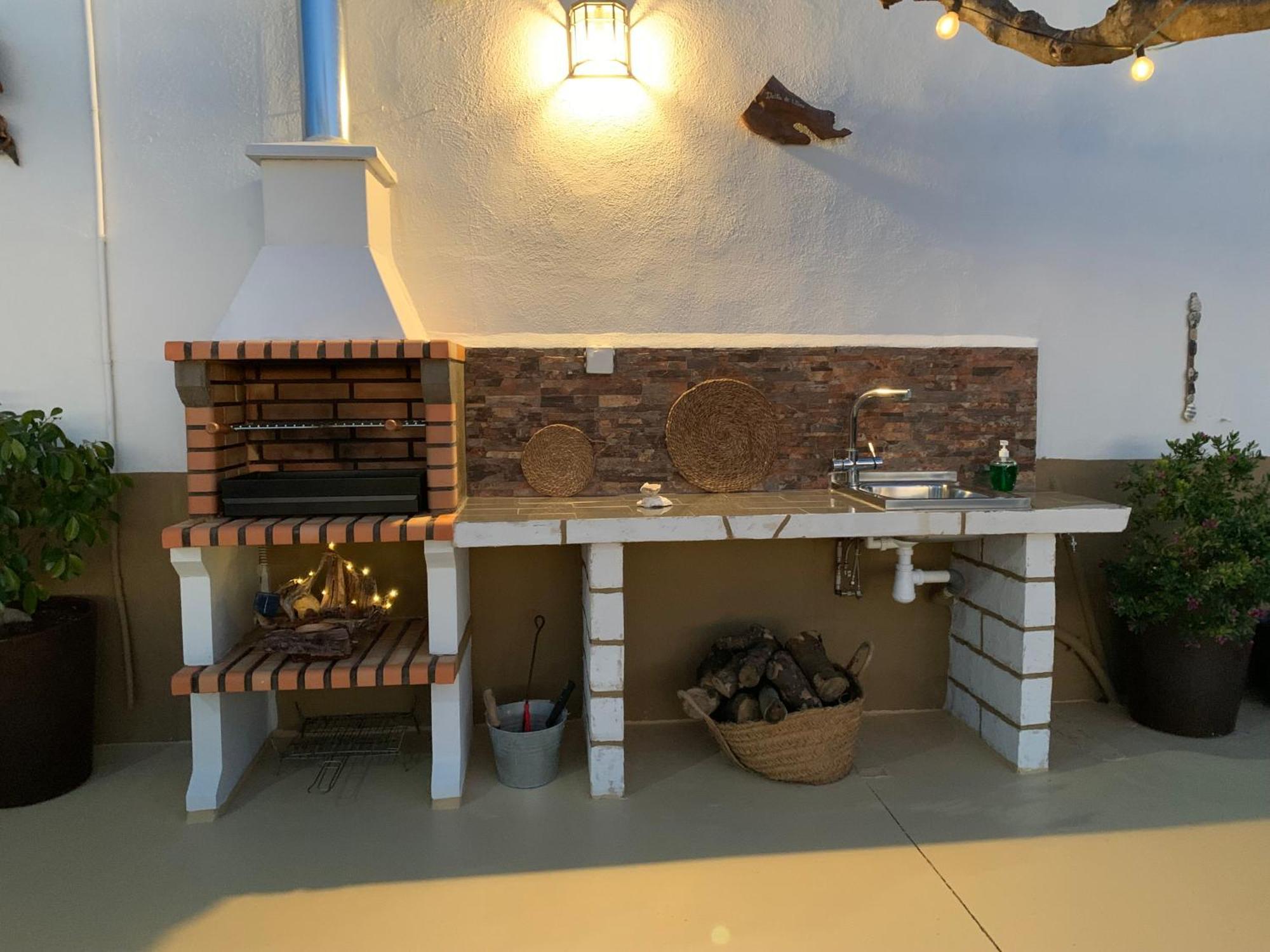 منزل الضيف ديلتيبري  في Casa Enric , Con Zona Infantil, Piscina Y Parking Privado المظهر الخارجي الصورة