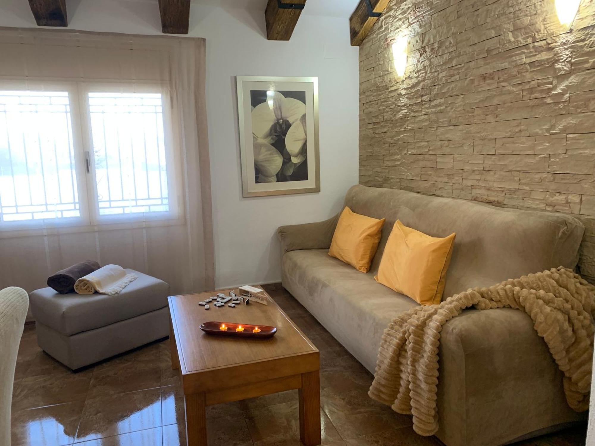 منزل الضيف ديلتيبري  في Casa Enric , Con Zona Infantil, Piscina Y Parking Privado المظهر الخارجي الصورة